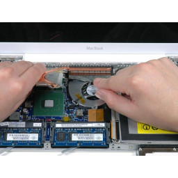 Замена радиатора MacBook Core 2 Duo